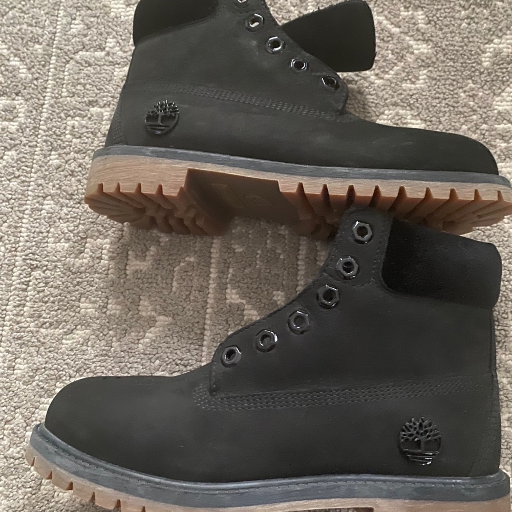 Timberland - Picture 2 of 5